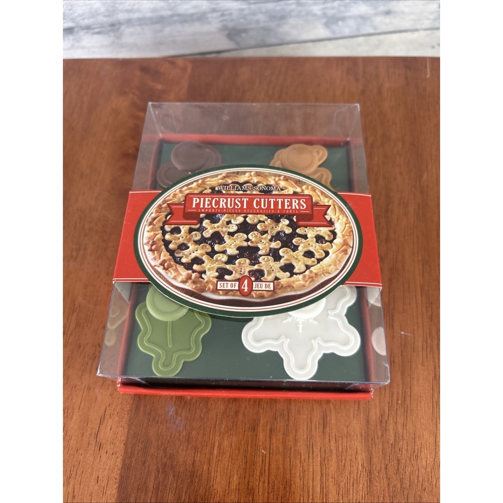 Williams-Sonoma Holiday Xmas Pie Crust Cutters New in Box Set Of 4
